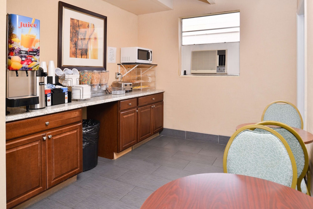 Americas Best Value Inn Augusta Historic Downtown