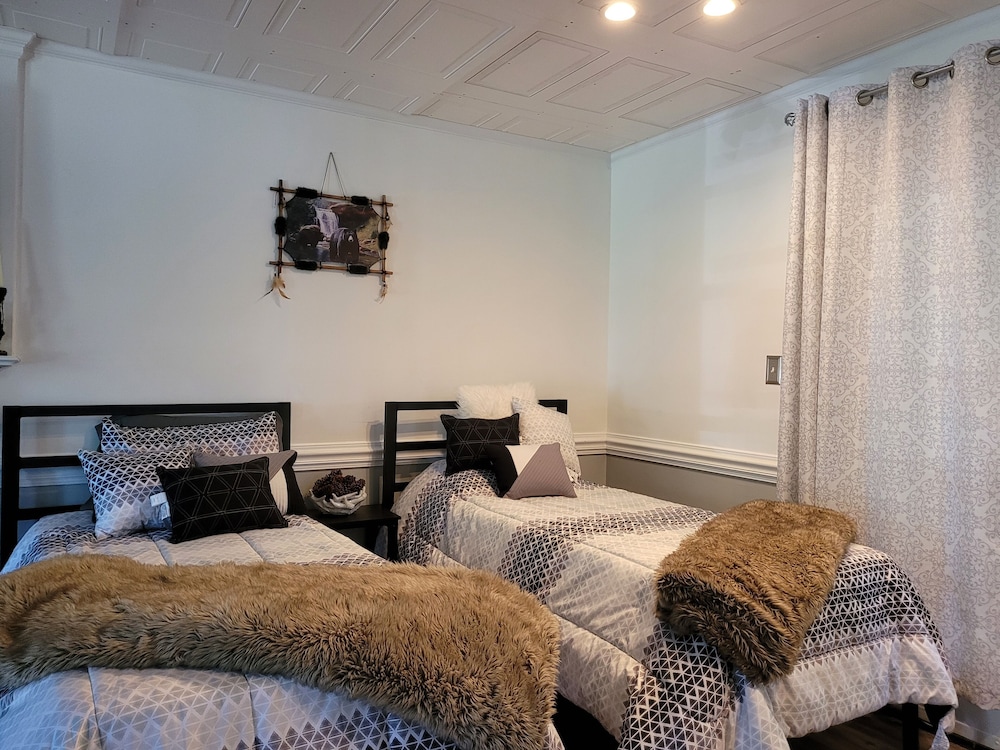 King beds Hot Tub Arcade Luxury Showers