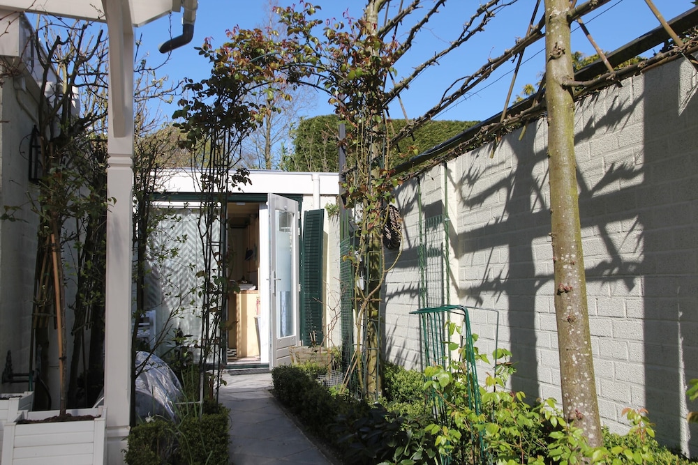 Studio Near Heiloo Woods and Egmond Beach