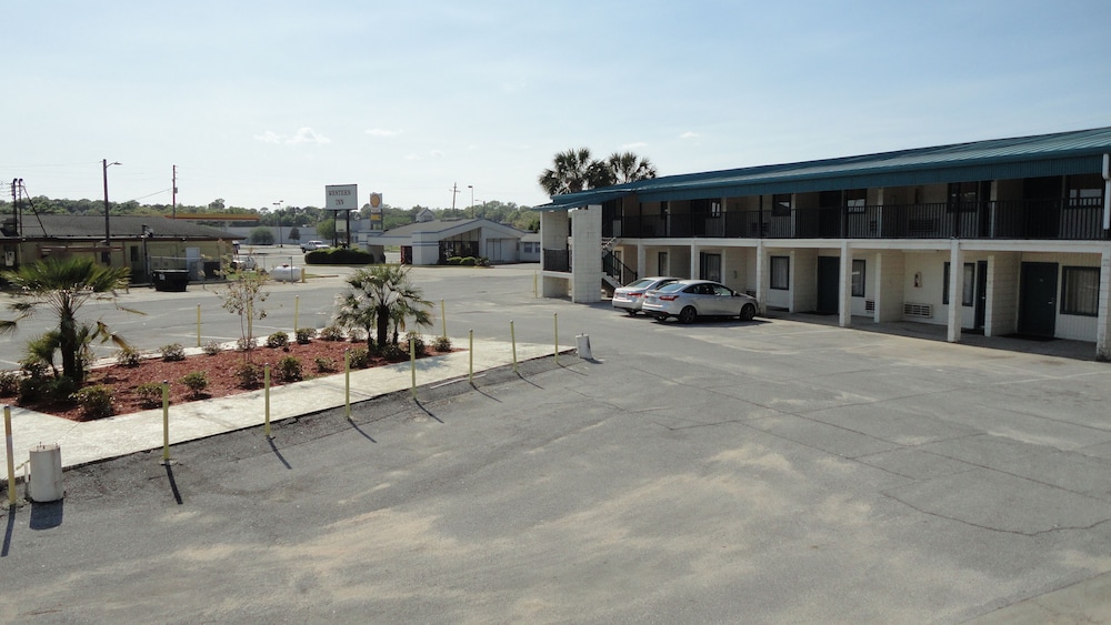 Western Inn