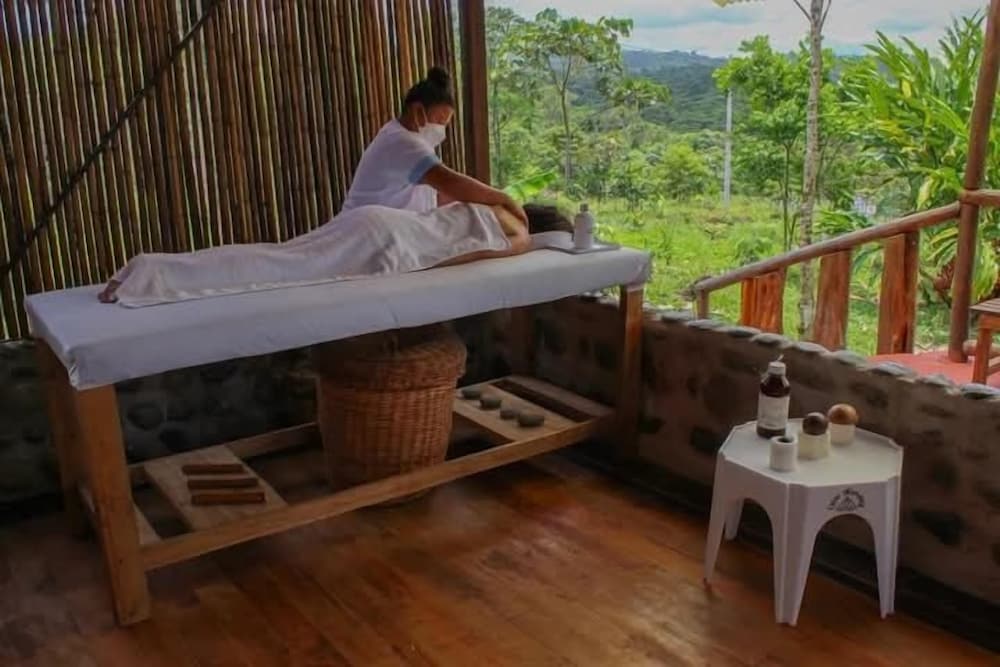 Cacao Glamping