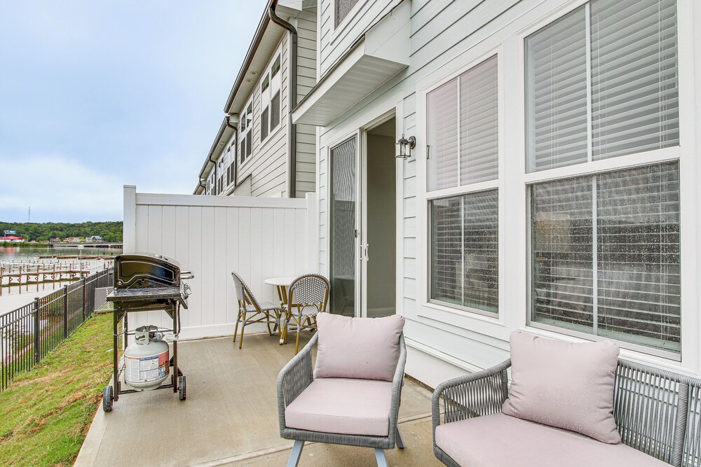 Dock Access: Pet-friendly Lake Greenwood Gem!