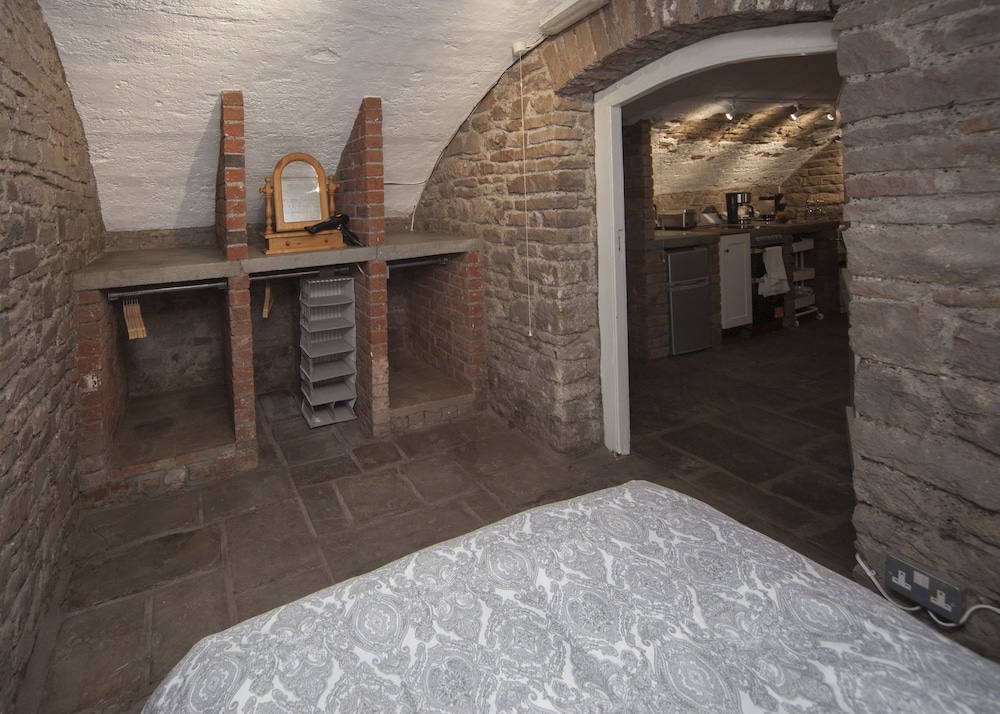 The Priory Cellars Abbots Leigh