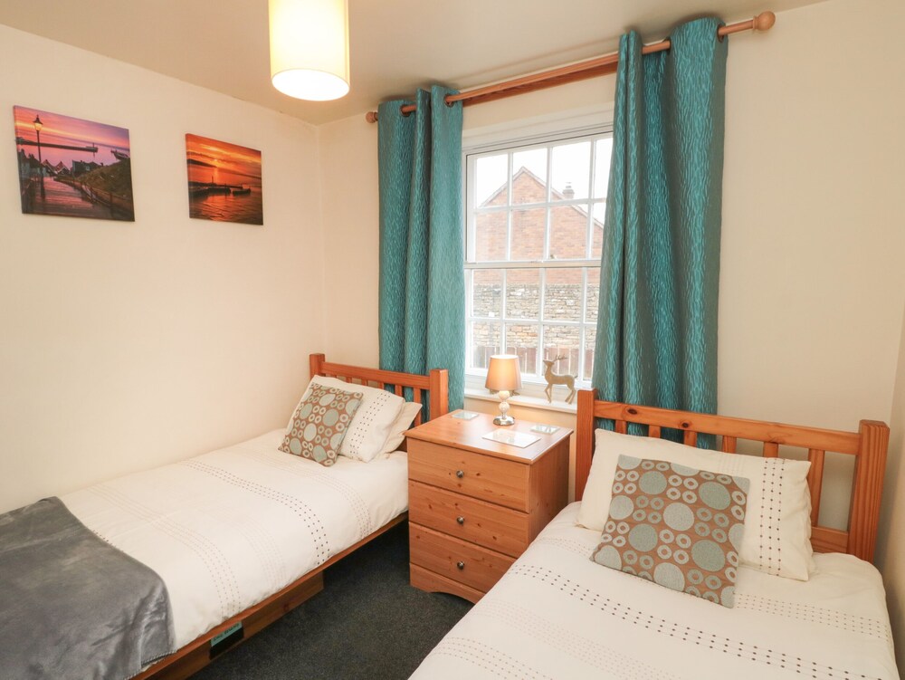 Apartment 1 Sneaton Hall view 3