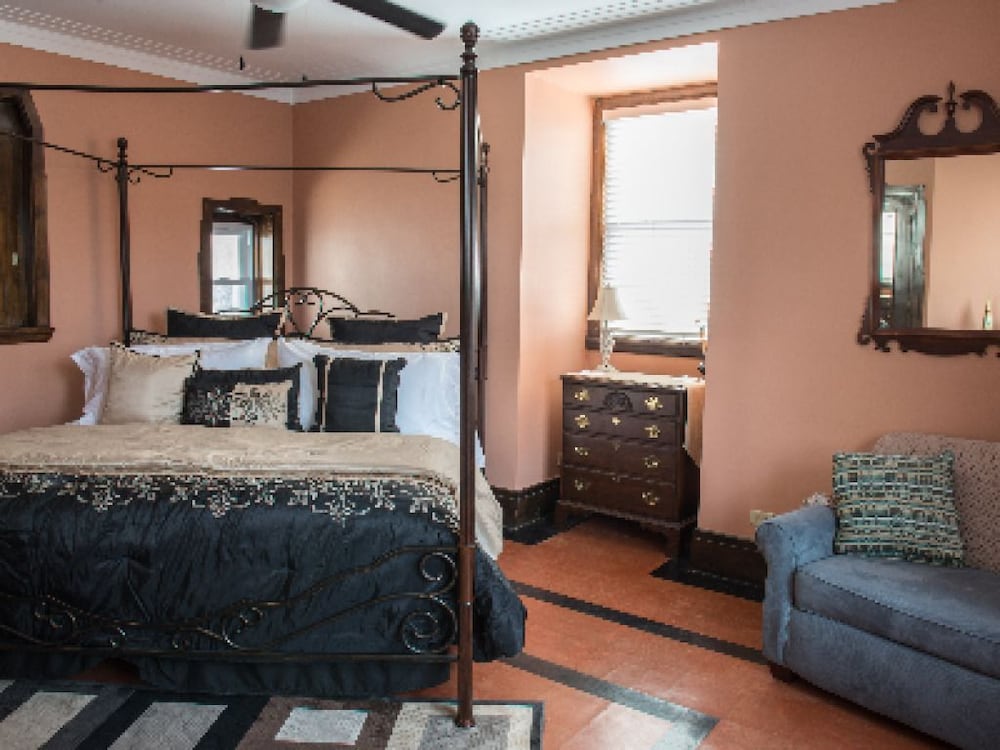 Marble Mansion Inn