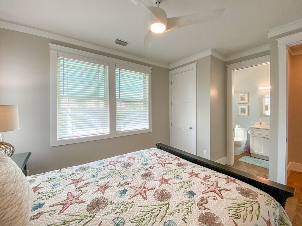 135 Island Escape: 5br Home W/ Pool And Spa! 5 Bedroom Home