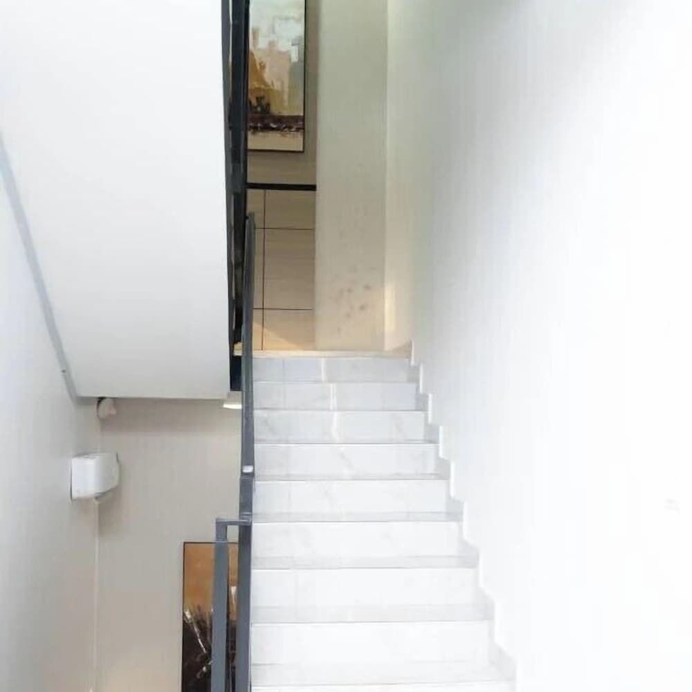 Damido's Apartment