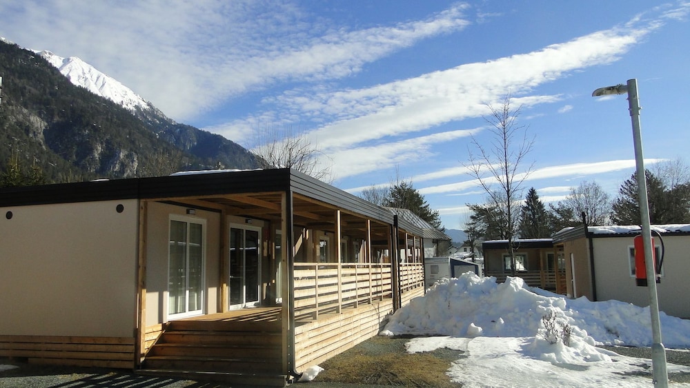 Schluga Spa Apartments & Mobile Homes