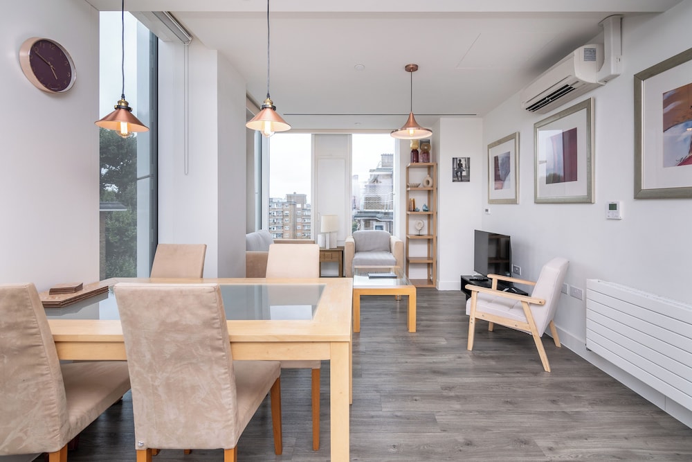 Chic & Stylish 2Bed in Heart of London