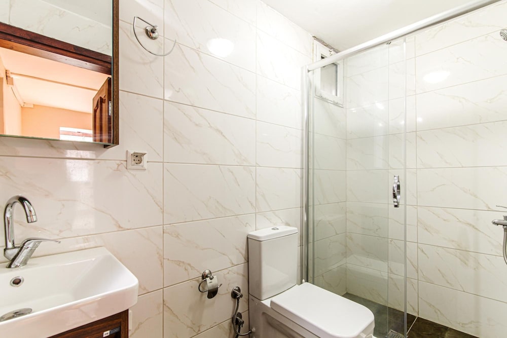 Historical Duplex Villa With Patio in Beyoglu
