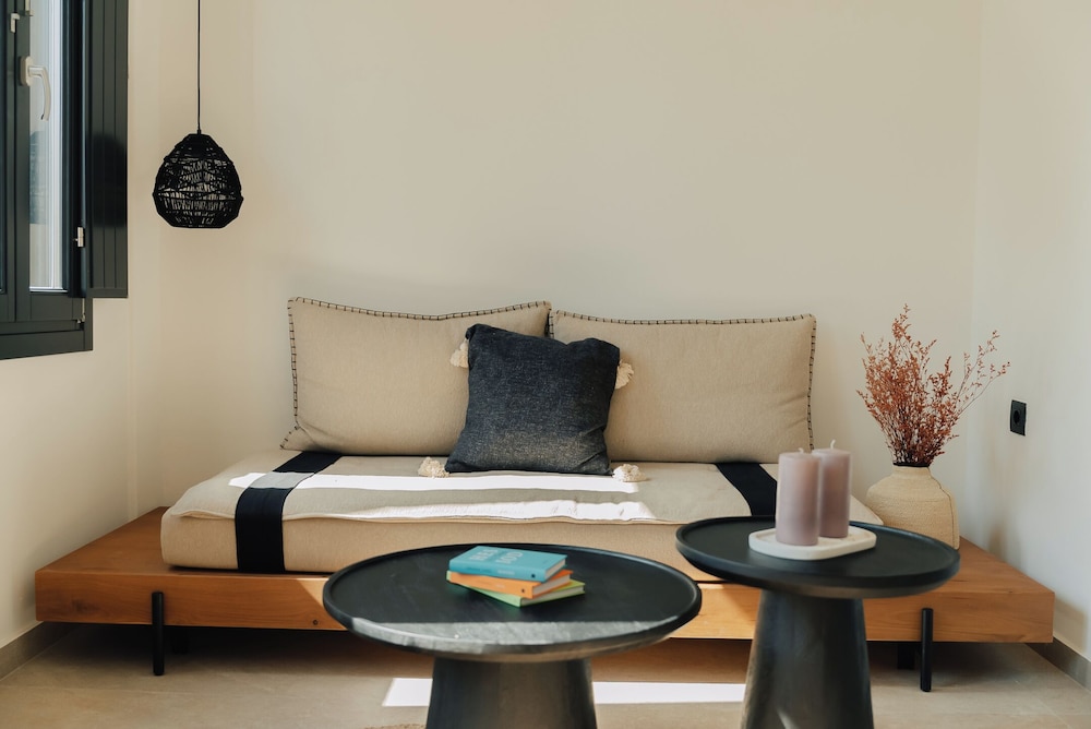 Erthā Suites with private pools