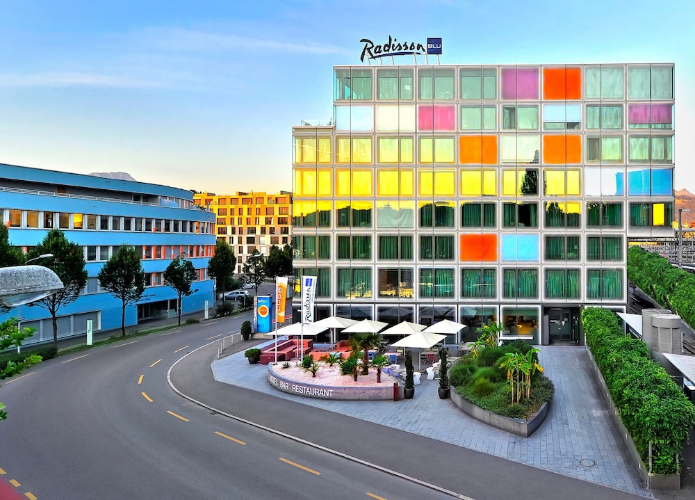 Lucerne Vacations - Radisson Blu Hotel, Lucerne - Property Image 1