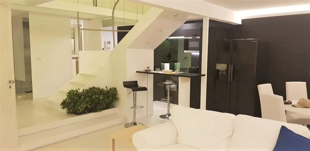 Designer Property Laid out Over 2 Floors In the Most Elegant Area Of Rome