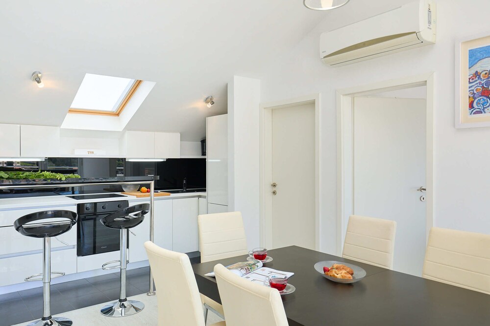 Blue Bay Apartment