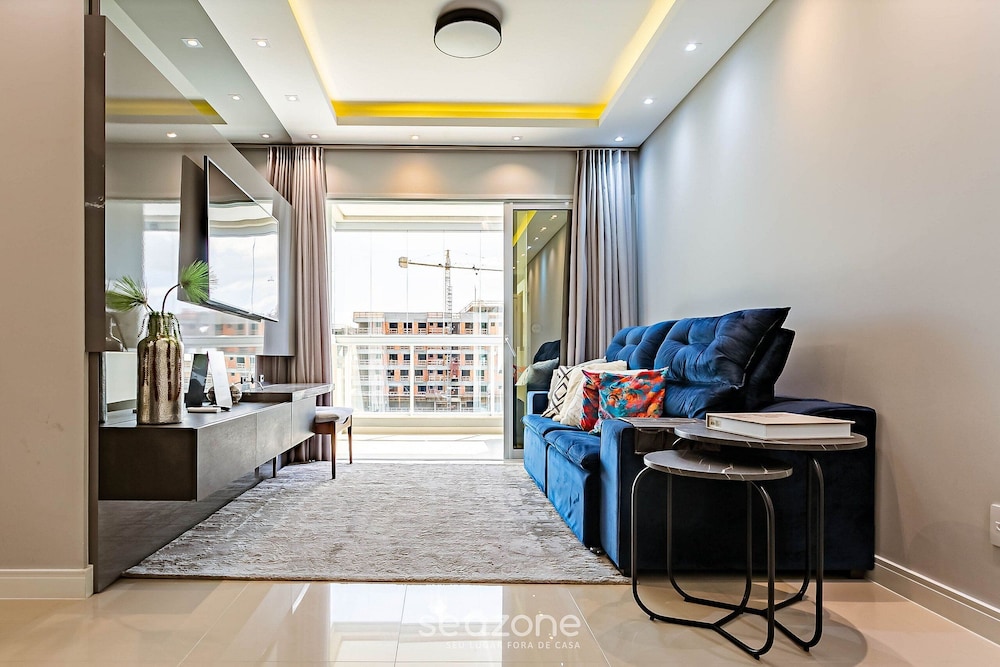 Sophisticated fit With 3 Suites Jurere Les403
