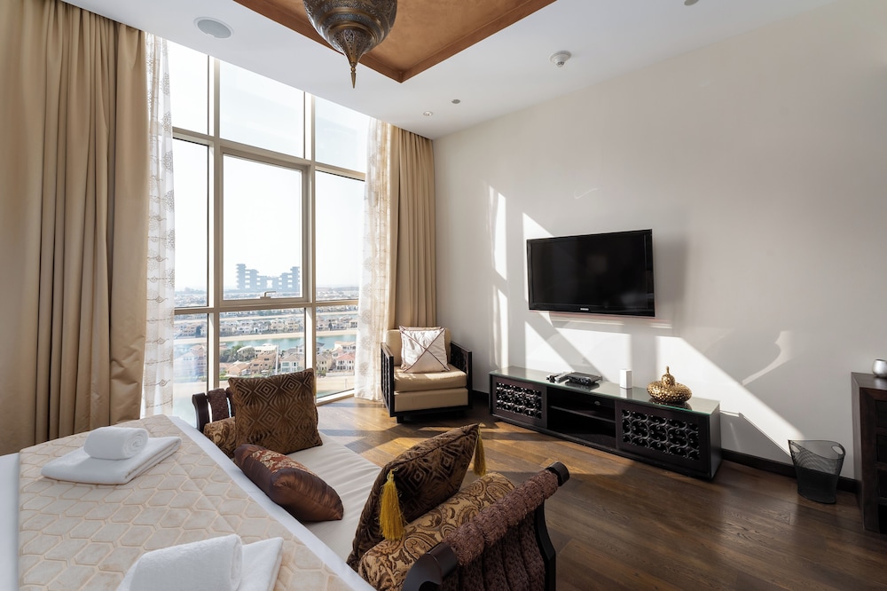 Tiara Residences - Mint Stay