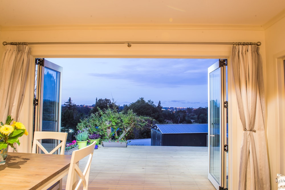Waimapu Cottage view 2