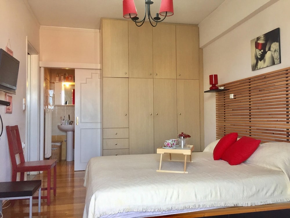 Erieta sea View Apartment 50m From the Beach