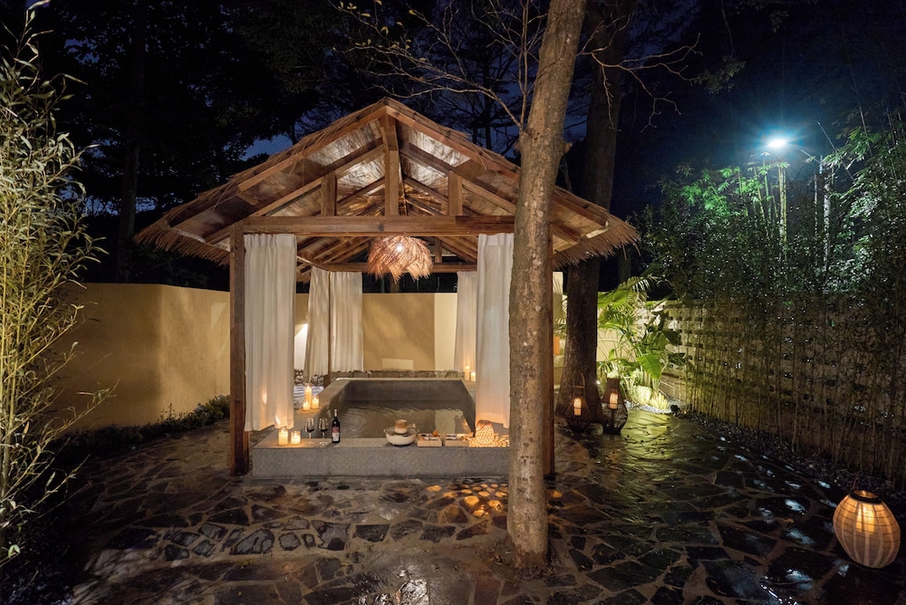 Miyue Shenzhen Tianlu Secret Wild Wizard Holiday Hotel