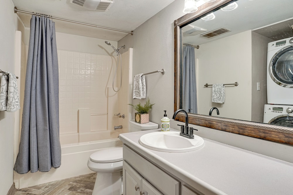 Walk to Shops: Centrally Located Fort Worth Home