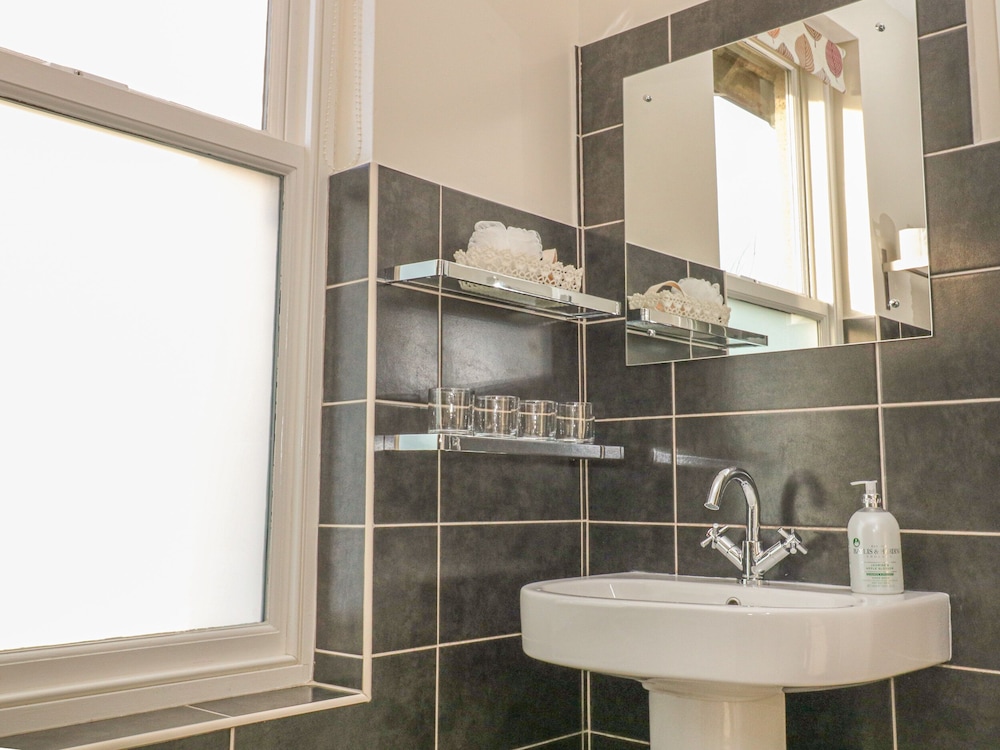 Hope Valley Vacations - Brinks View Cottage - Property Image 18