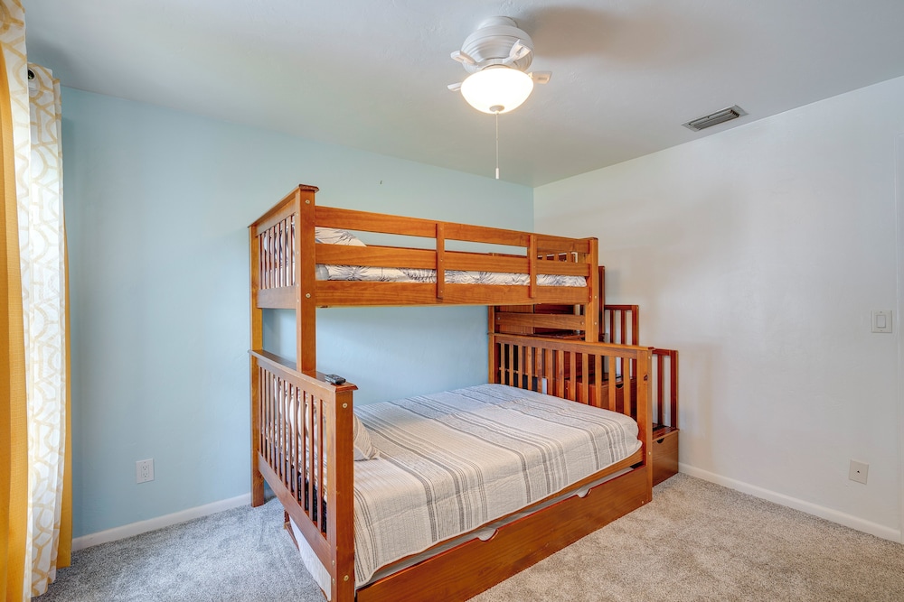 Canal-front Gem w/ Hot Tub, Foosball in Cape Coral