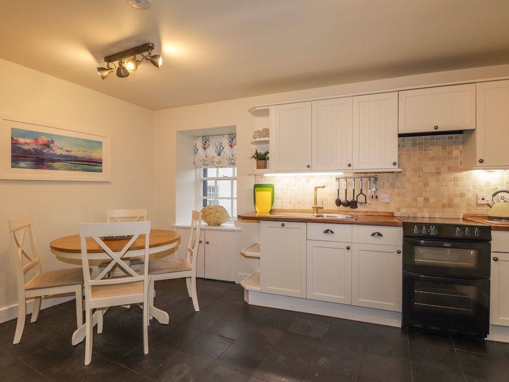 Lydia Cottage - Cromarty