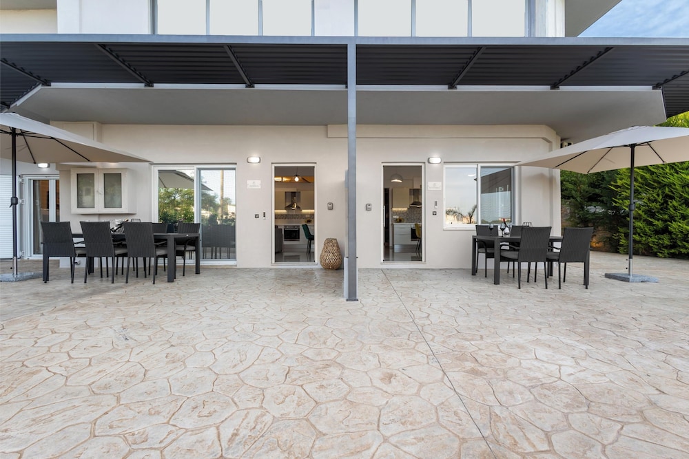 Palea Luxury Living