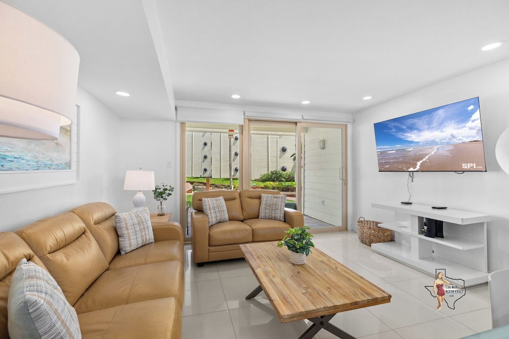 Bahia Mar Solare Resort Condos