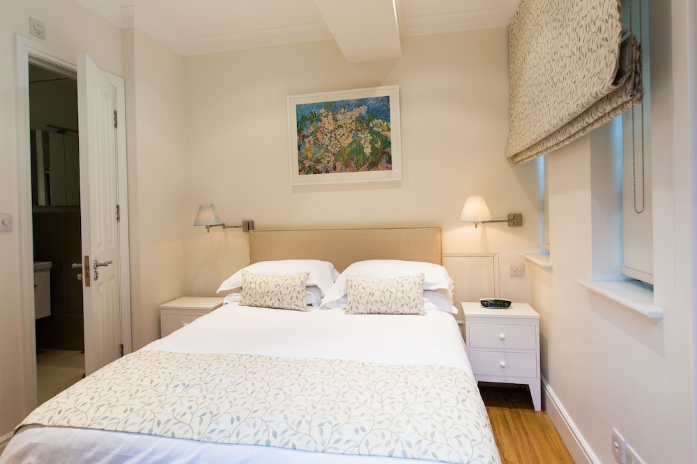 Nell Gwynn House Apartments
