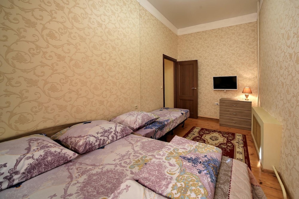 Guesthouse on Kyzyl-armeyskaya