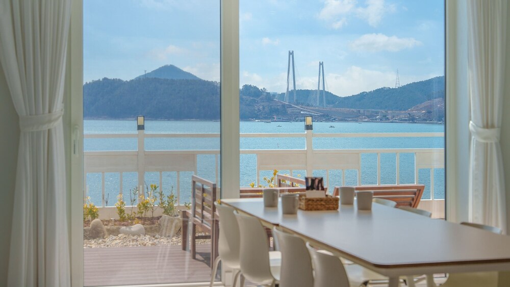 Jangsuri Pension in Yeosu