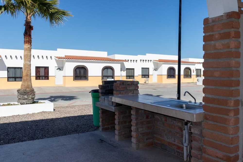 Mexican Ambience Townhome With Pool 2