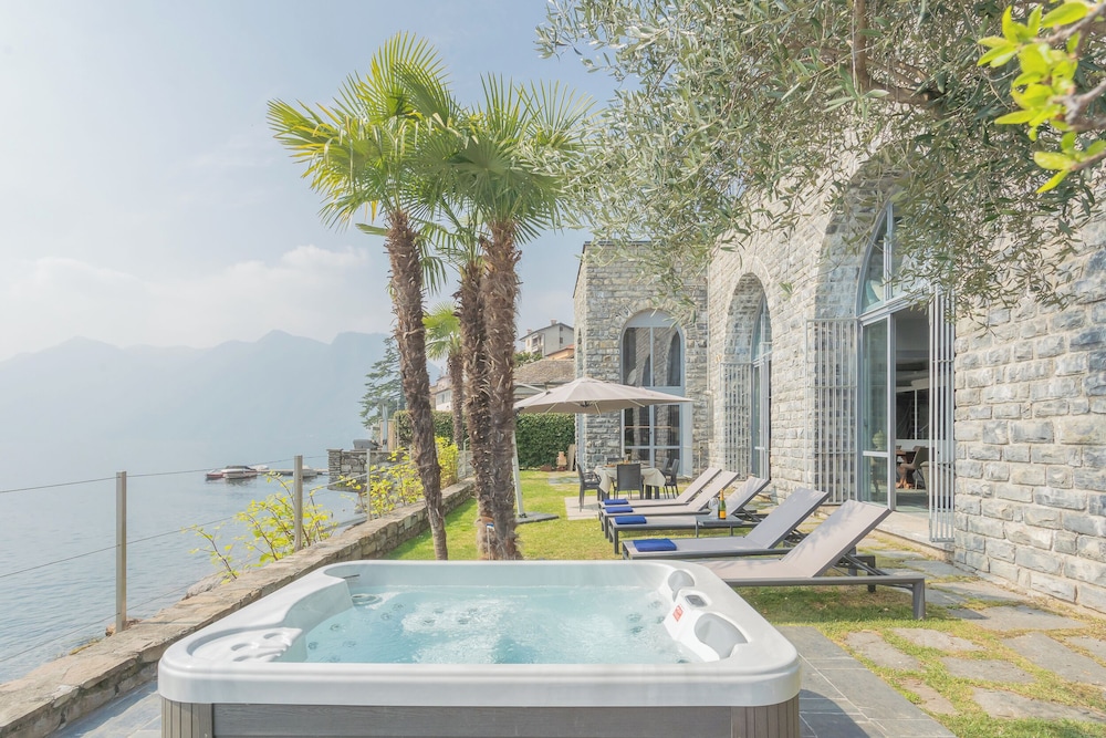 Sala Comacina Villas by Rent all Como
