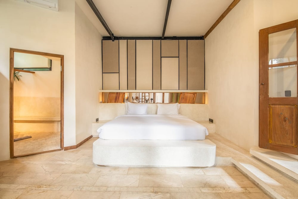 BA Villa 10 2 BR Stylish 2-br Villa With Pool 800m Canggu Beach