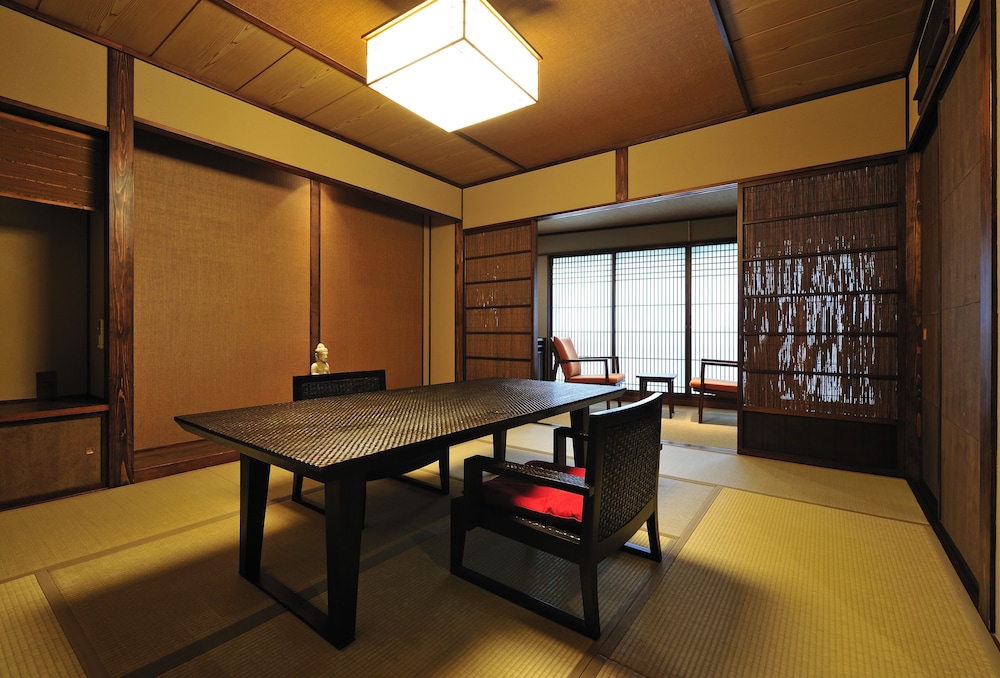 Yaeikan