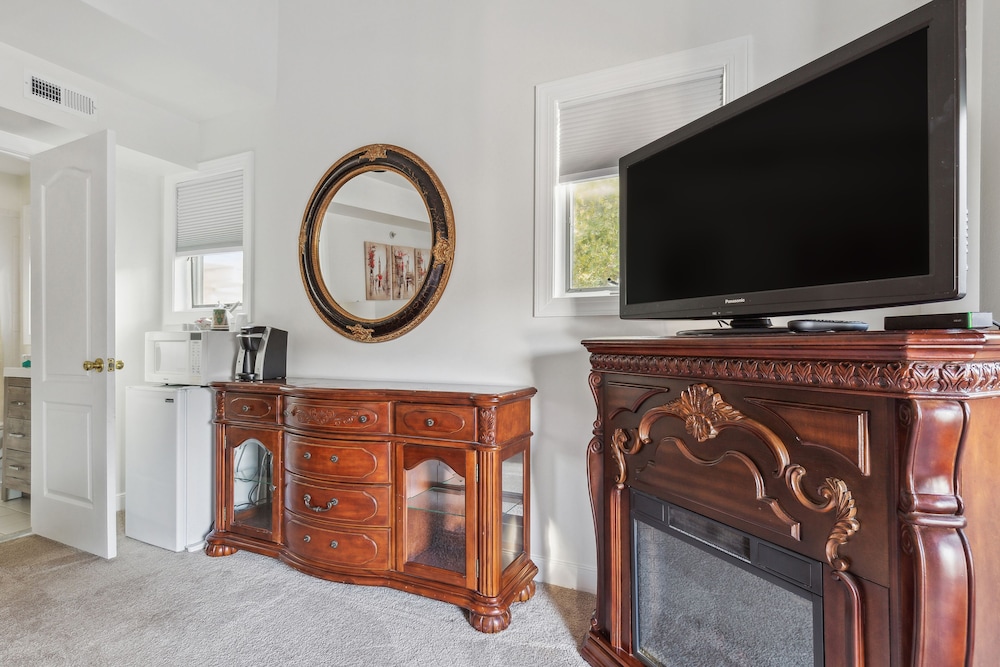 Columbia Vacations - The Columbia Inn at Peralynna Manor - Property Image 30