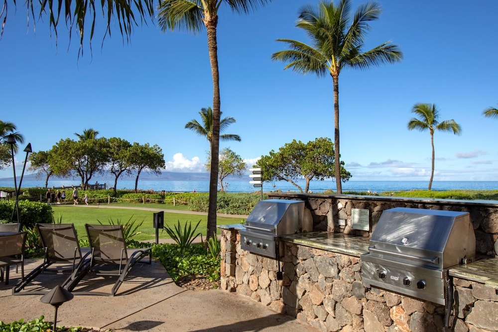 KBM Resorts Spacious 4-bedroom Honua Kai Collection Multi Unit Listing Same Floor Ocean Views 2 Free Rental Cars! Hkh-503/16
