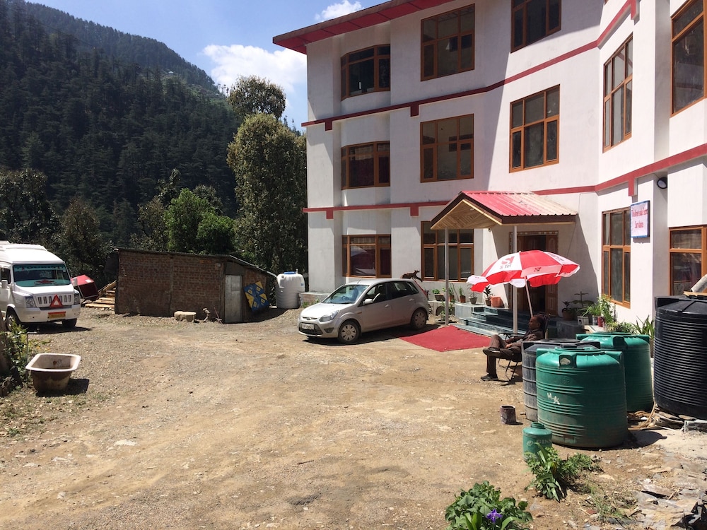 Hassan Valley Retreat view 5