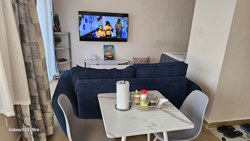 Pazoori Stays at Artesano Apartments