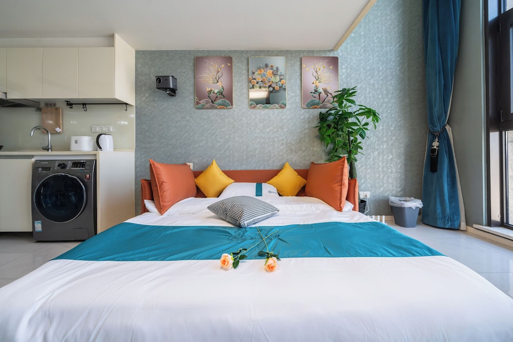 Shanghai Hills & Wanye Spacious Family Suites