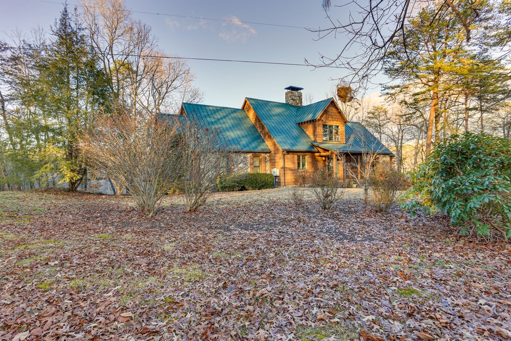 Lakefront Custom-built Mentone Home: Game Room! view 2