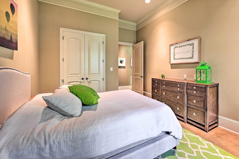 Miscellaneous Market Vacations - Upscale Family Home w/ Dock on Lake Hartwell! - Property Image 4