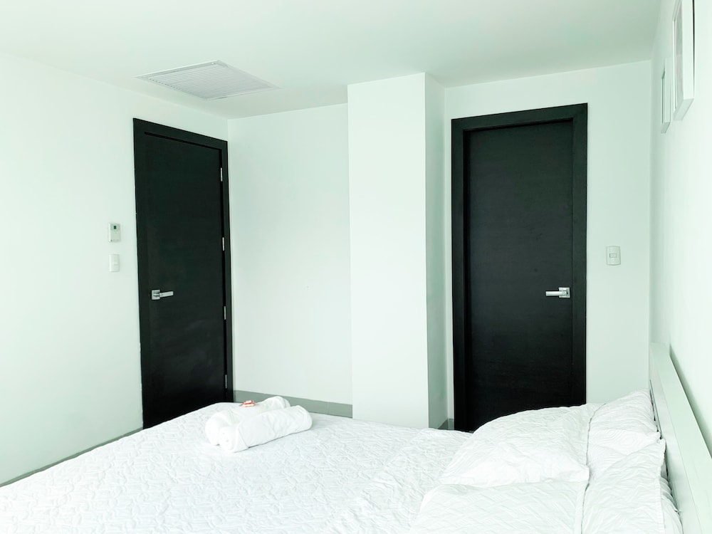 Departamento de lujo - Mall del Sol 912