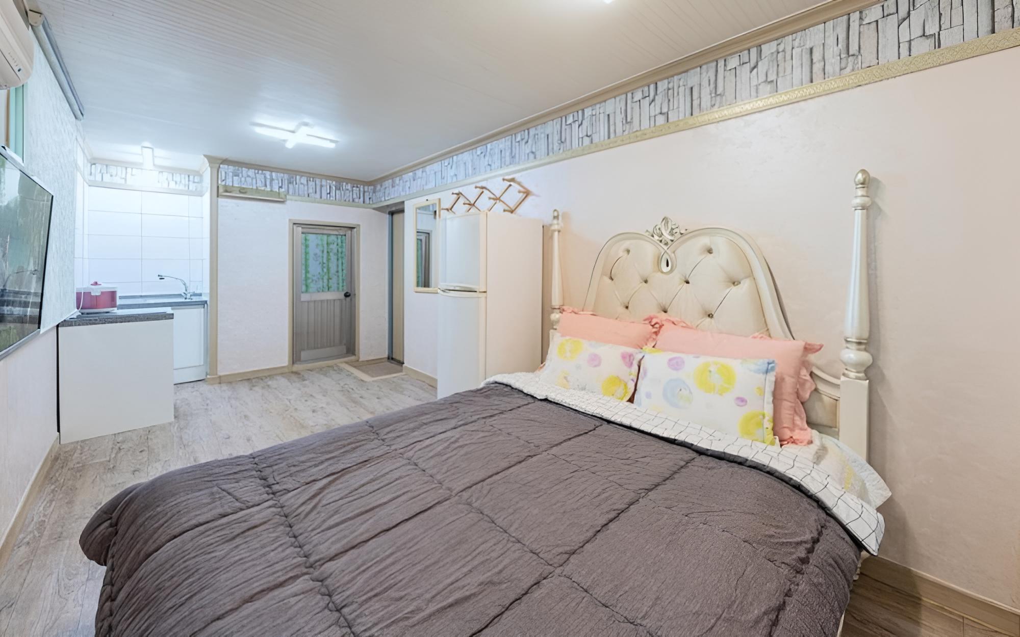Goseong Jajackdo Aroma Pension view 4
