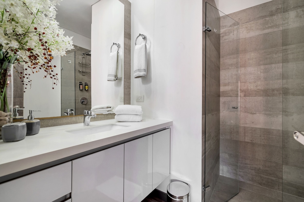 Apartamentos Class Suites by HOUSY HOST