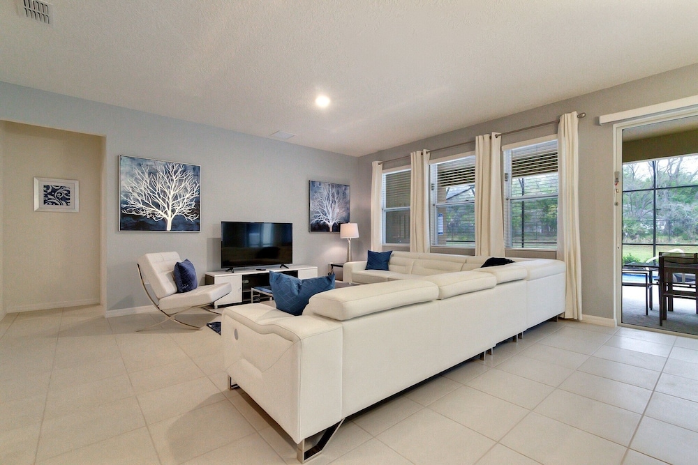 5264oba- Solterra Gated Resort 7 Bedroom Home