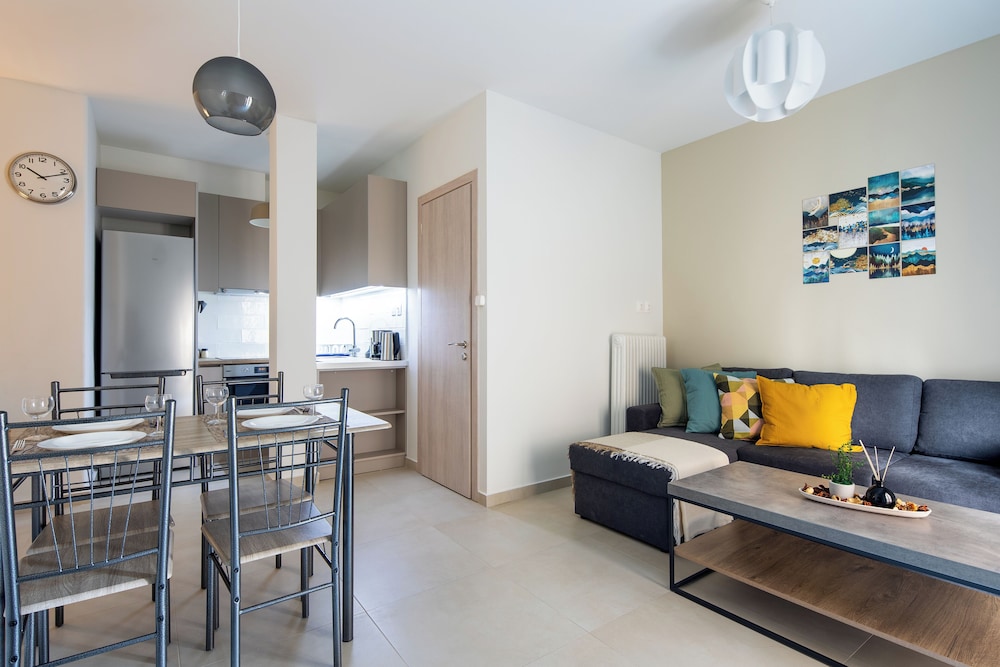 Theai 1-Bedroom Apartment in Athens