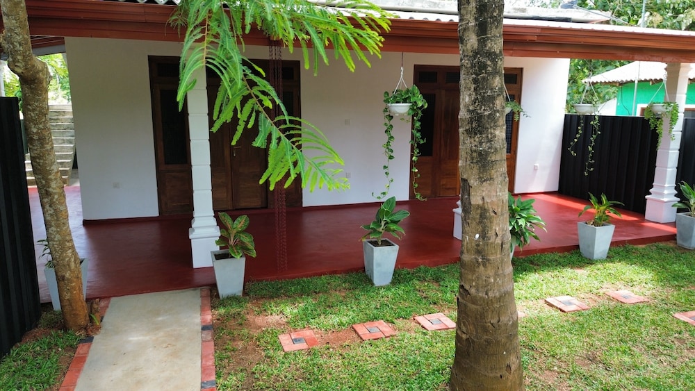 Sigiri Serenity Hostel