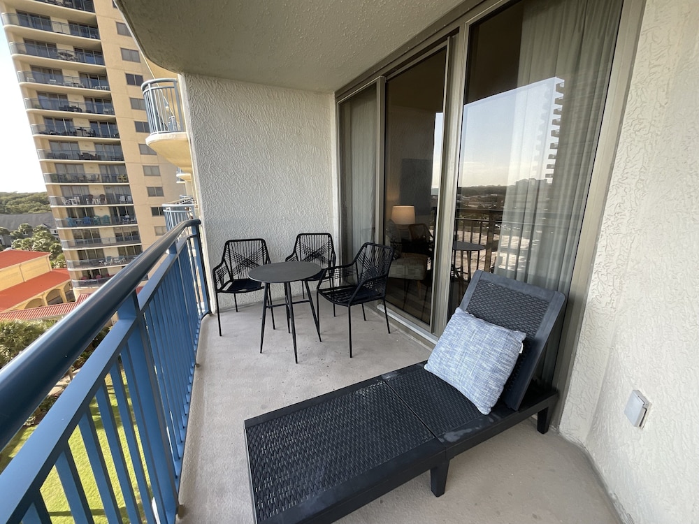 504 Brighton 2 Bedroom Condo